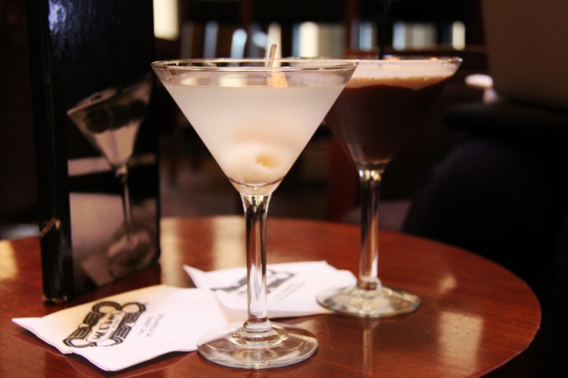 brasserie-LE BOURGUET-min_martini_bar_lychee_chocolate_alcohol_liquor_happy_hour_happy-910161